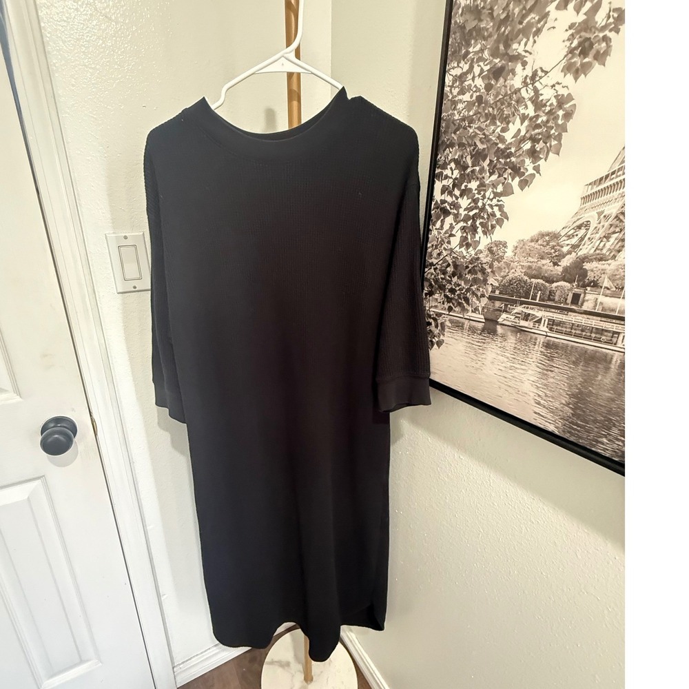 Uniqlo Black Waffle Crew Neck Short Sleeve Midi Dress Womens Size Medium 422016